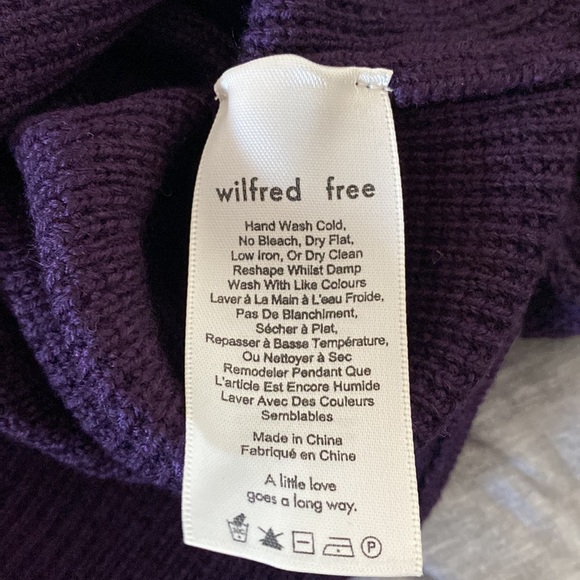 Aritzia Cropped Purple Sweater - Picture 5 of 5